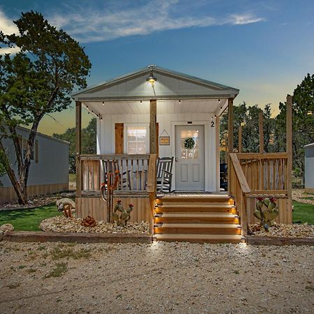 فندق Lucky Star Ranch - Stargazer Tarpley المظهر الخارجي الصورة