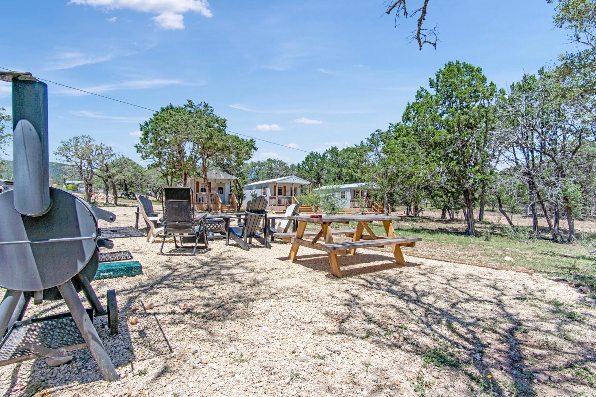 فندق Lucky Star Ranch - Stargazer Tarpley المظهر الخارجي الصورة