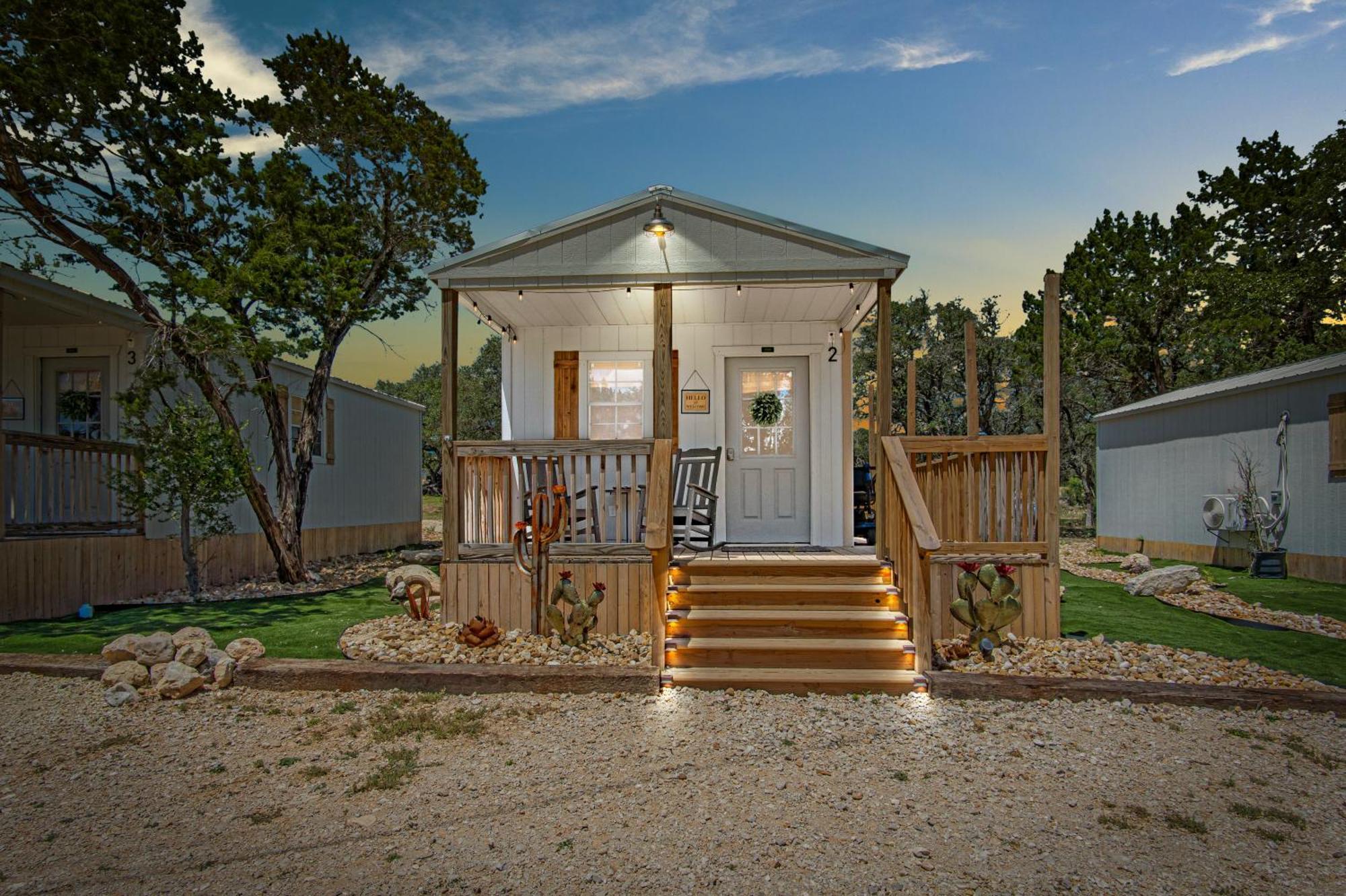 فندق Lucky Star Ranch - Stargazer Tarpley المظهر الخارجي الصورة
